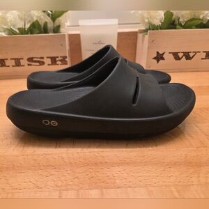 OOFOS OOahh Recovery Slide Sandals Black Womens Size 8